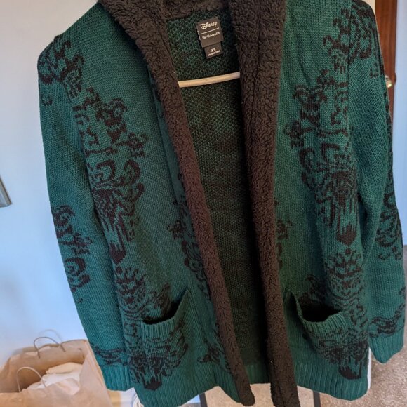 Her Universe Disney The Haunted Mansion Wallpaper Sherpa Open Cardigan - Picture 3 of 5